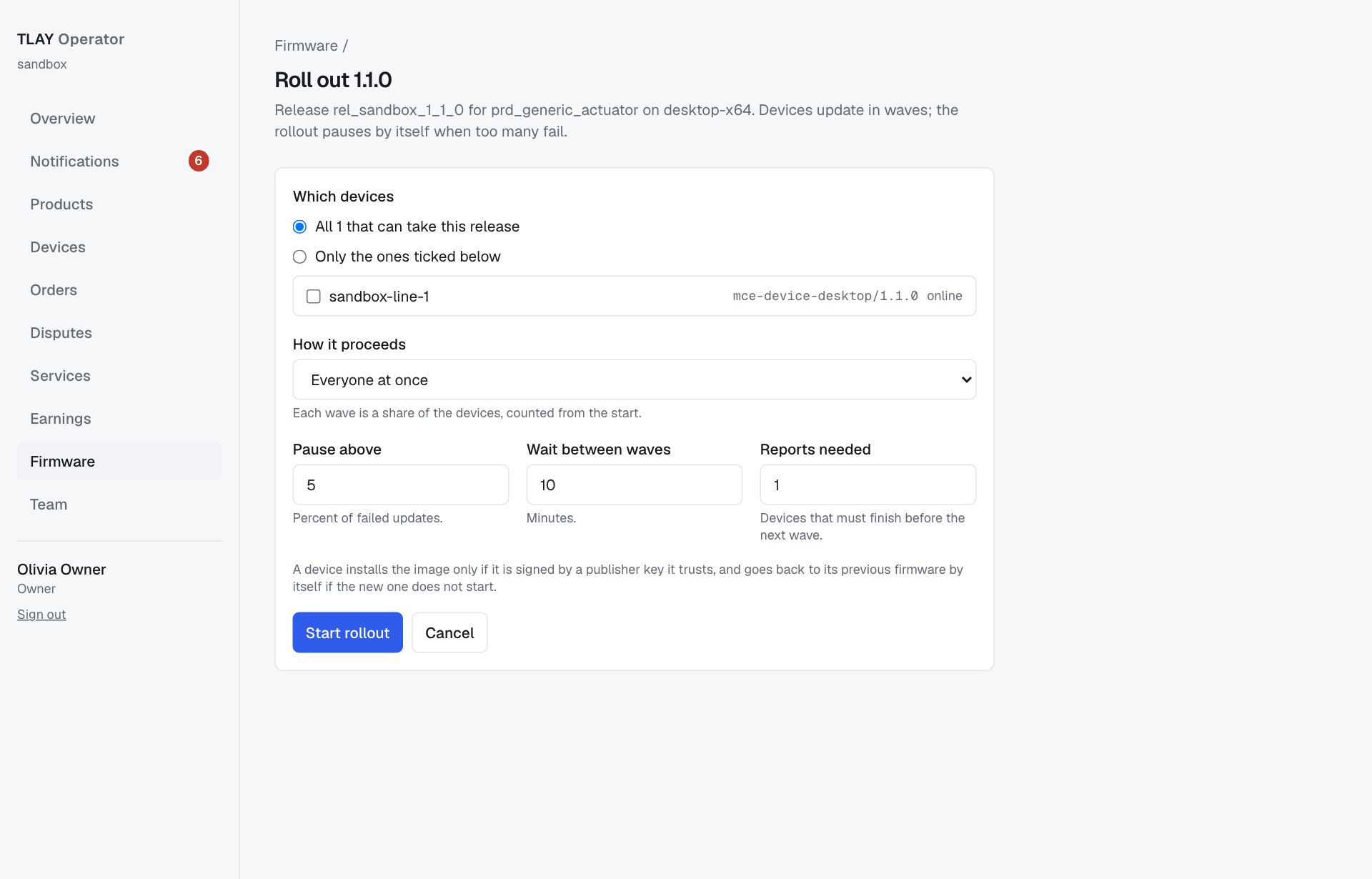 Roll out page: choosing devices, the rollout pace, the failure threshold, the time between batches and the required reports